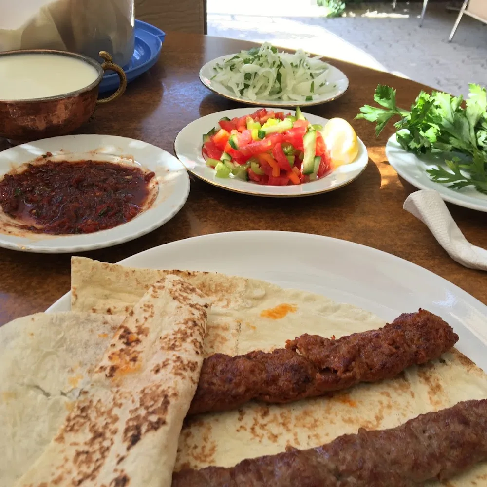 Hacegan mangalda ciğer & kebap salonu