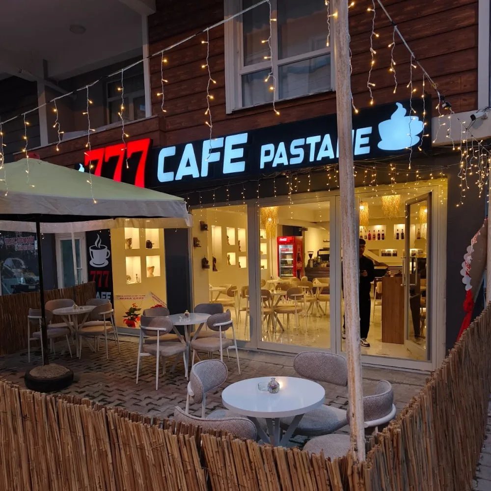 777 Cafe & Pastane