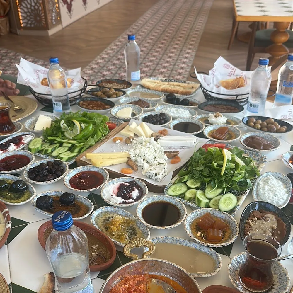 Marech Cafe Restaurant