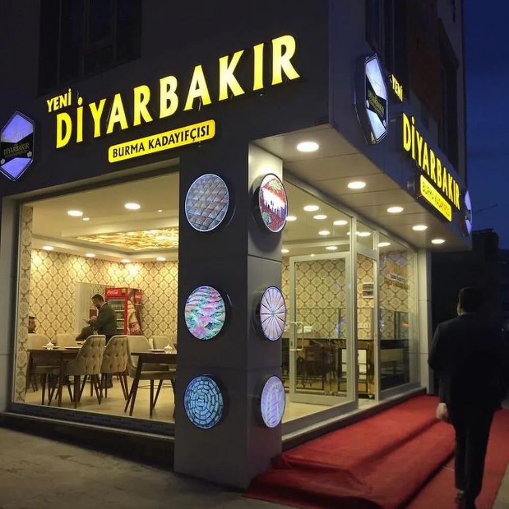 Yeni Diyarbakır Burma Kadayıfçısı