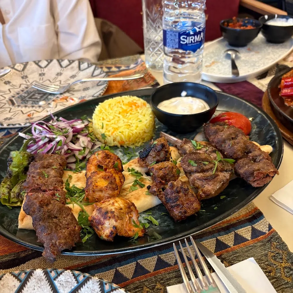 FÜLANE RESTAURANT
