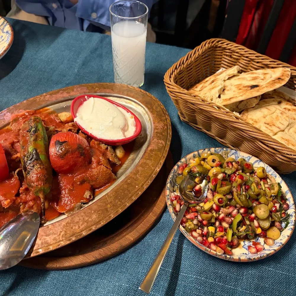 Green Hill Cafe Restaurant